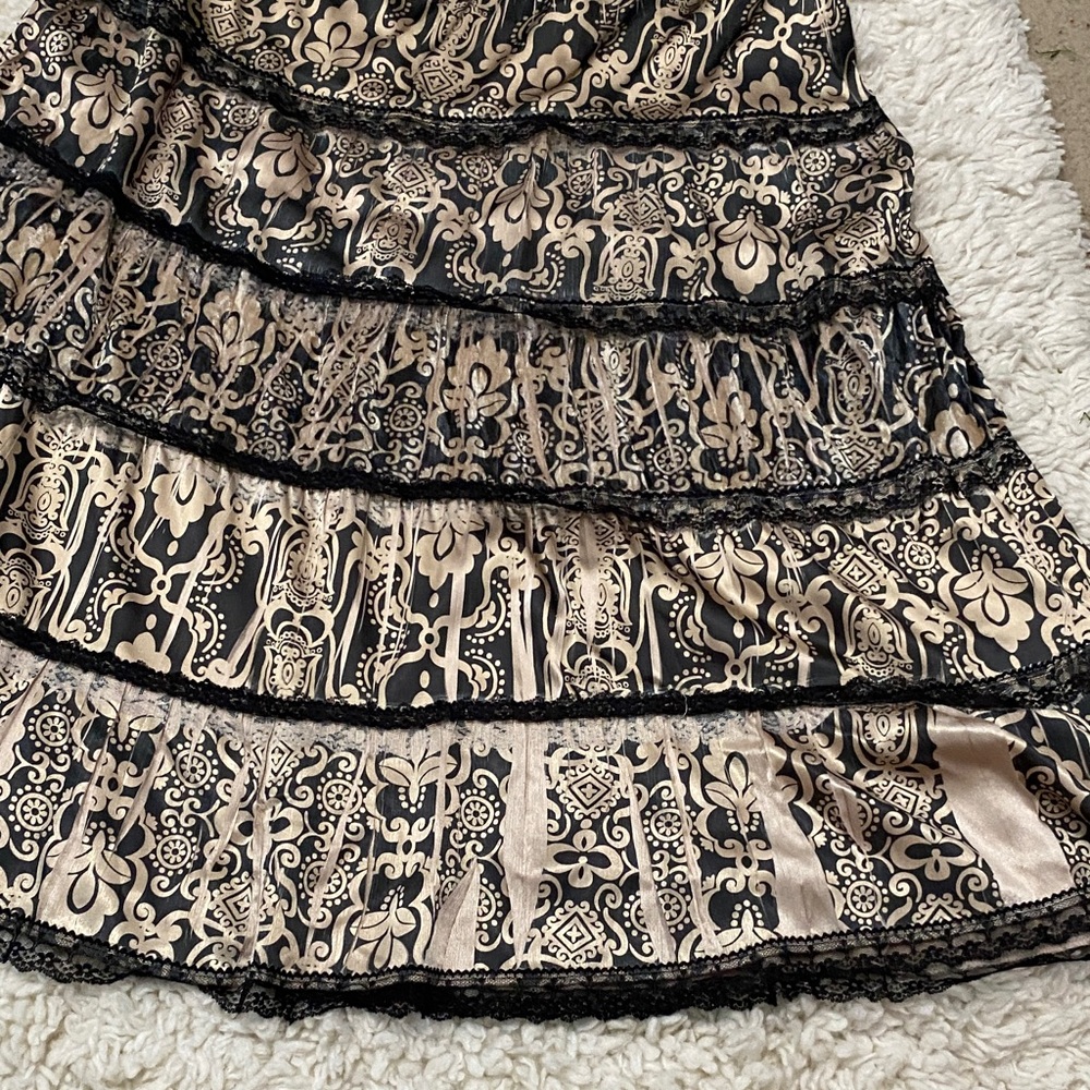 New direction women’s skirt size L green & Cream  tiered satin & lace ¥ - Picture 6 of 10
